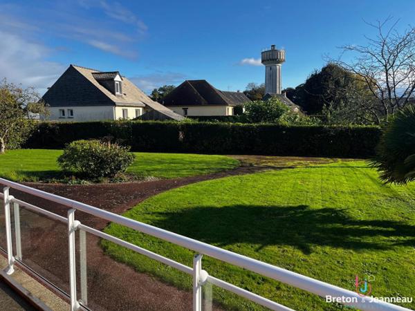 Pavillon à St Denis de Gastines