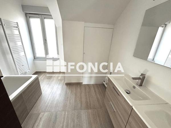 Location Appartement 4 pièces 86 m² - 1 ter rue Deville Château-thierry 02400