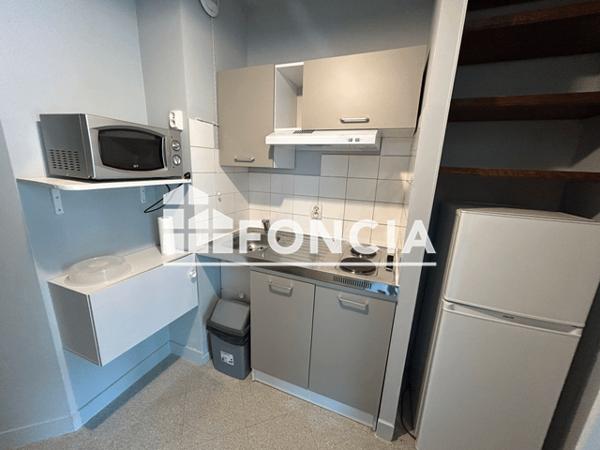 Location Appartement meublé 2 pièces 35.24 m² - 57 RUE MONSEIGNEUR ADAM Caen 14000