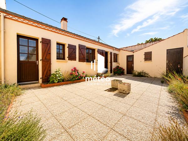 MAISON CENTRE VILLE LA TRANCHE SUR MER – 3 pièce(s) – 65 m2