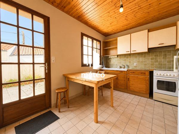 MAISON CENTRE VILLE LA TRANCHE SUR MER – 3 pièce(s) – 65 m2