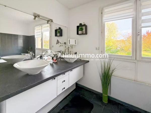 Vente Maison 7 pièces 189 m2 à Saint-Germain-Lès-Corbeil