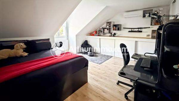 Vente Maison 7 pièces 189 m2 à Saint-Germain-Lès-Corbeil