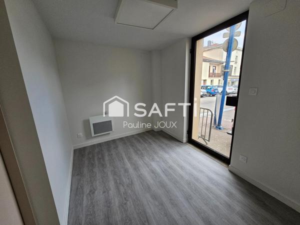 Immeuble avec local commercial et 2 appartements libres