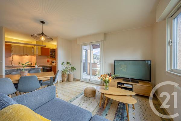 Appartement F4 à vendre  4 pièces - 93 m2 RUMILLY - 74