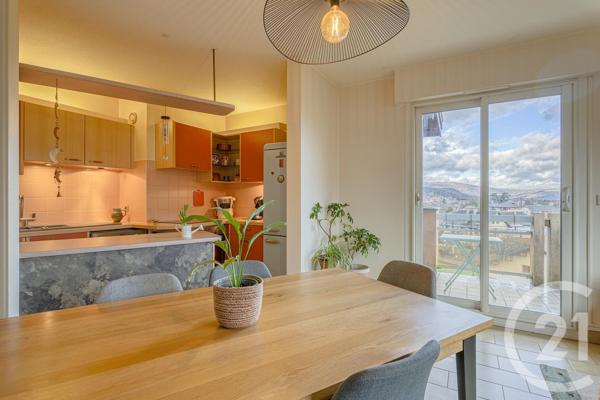 Appartement F4 à vendre  4 pièces - 93 m2 RUMILLY - 74