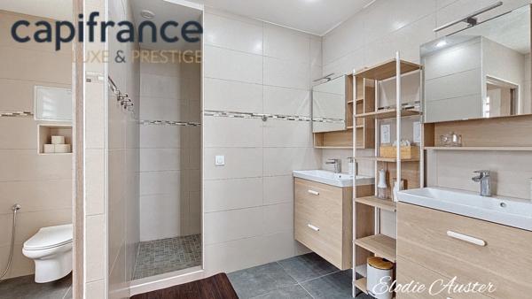 Propriété 7 pièces vue mer imprenable plus une parcelle de 700 m2