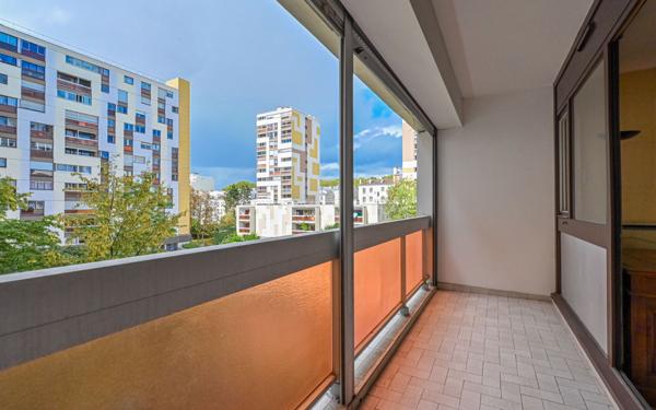 Appartement à vendre    4 pièces • 110,26 m2 Paris 20
