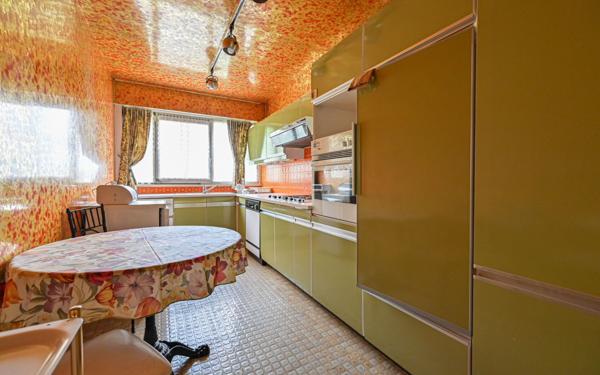 Appartement à vendre    4 pièces • 110,26 m2 Paris 20