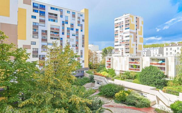 Appartement à vendre    4 pièces • 110,26 m2 Paris 20