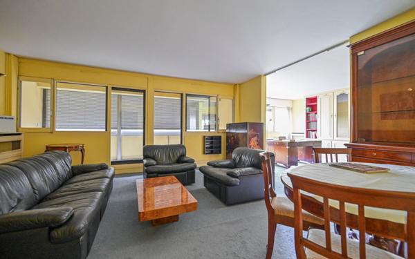 Appartement à vendre    4 pièces • 110,26 m2 Paris 20