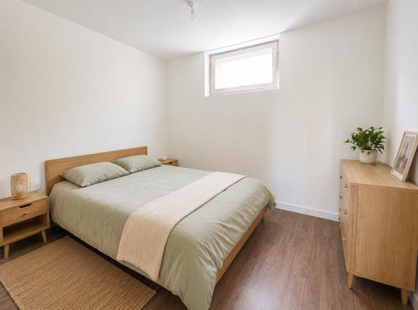 Oyonnax · Maison ~200 m² · 3 niveaux · terrain 667 m² · vue montagne · Oyonnax (01100)