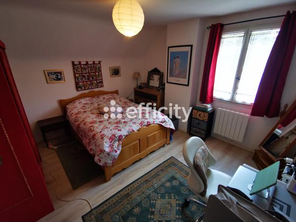 Maison
         5 pièces
        - 126 m² 195 000 € *