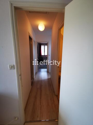 Maison
         5 pièces
        - 126 m² 195 000 € *