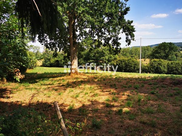 Maison
         5 pièces
        - 126 m² 195 000 € *