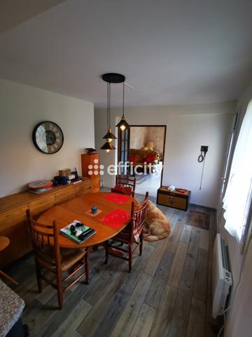 Maison
         5 pièces
        - 126 m² 195 000 € *