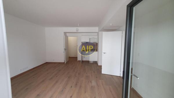 Appartement à louer Coueron : 2 pièces, 45m² avec 1 chambre(s) à 682€ - AJP Immobilier Nantes Sud