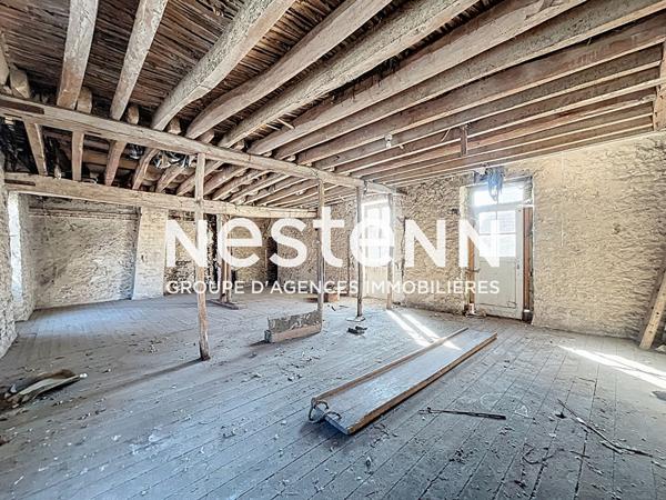 Immeuble Le Merevillois 7 pièce(s) 153.17 m2