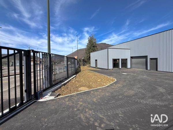 Local d’activité à vendre 750 m² Saint-Étienne-de-Crossey