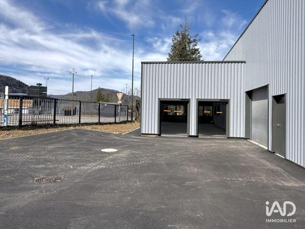 Local d’activité à vendre 750 m² Saint-Étienne-de-Crossey
