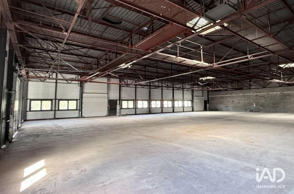 Local d’activité à vendre 750 m² Saint-Étienne-de-Crossey