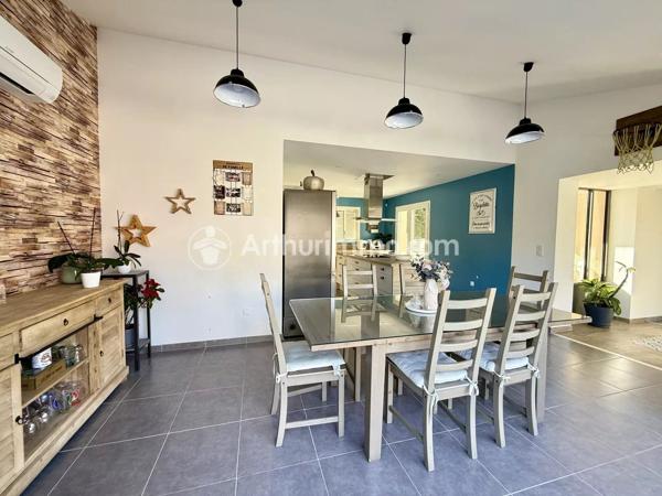 Vente                                                      Maison
                        
                     5 pièces                      136 m2                     à Saint-Astier