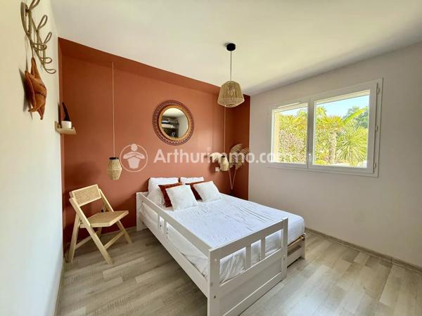 Vente                                                      Maison
                        
                     5 pièces                      136 m2                     à Saint-Astier