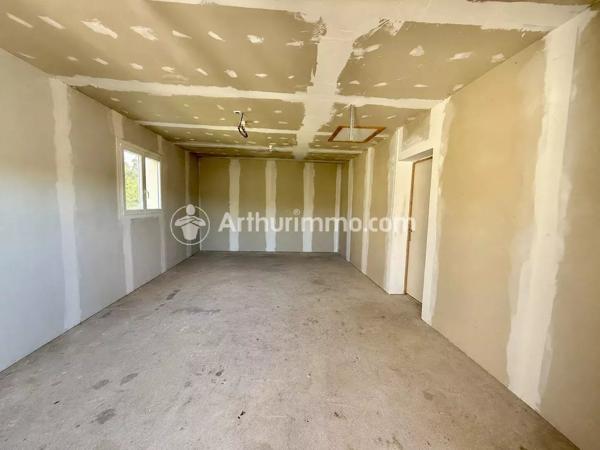 Vente                                                      Maison
                        
                     5 pièces                      136 m2                     à Saint-Astier