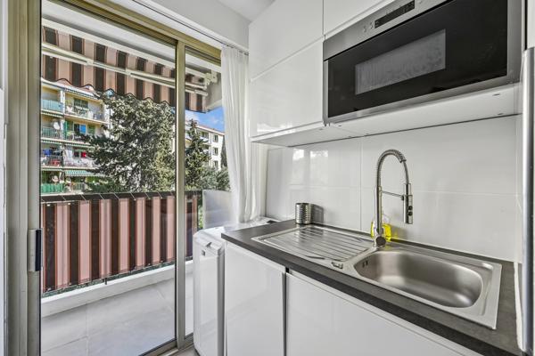 Appartement 4 pièces avec terrasse et vue mer aux portes de Monaco