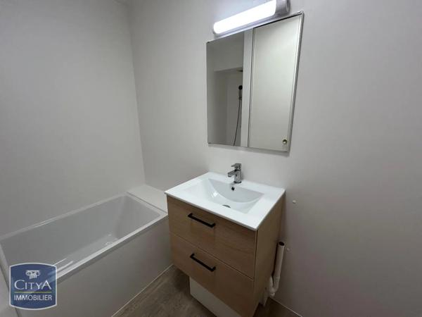 Appartement à louer 3 pièces 56.05m² Agen (47000)