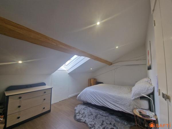 T3 lumineux entièrement rénové avec goût, idéalement situé