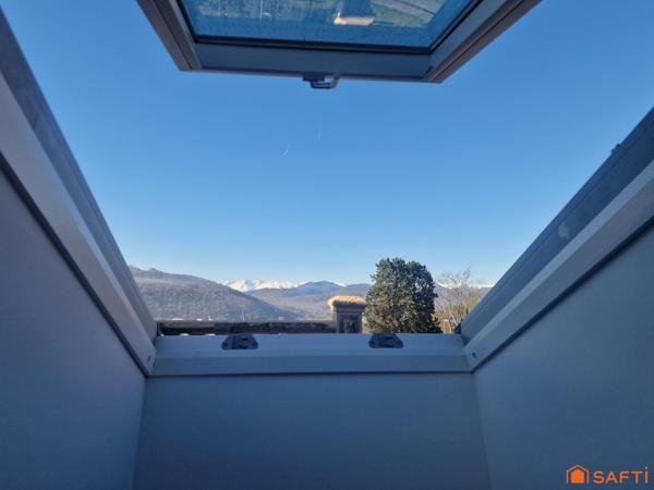 T3 lumineux entièrement rénové avec goût, idéalement situé