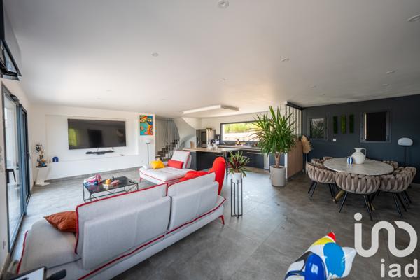 Maison à vendre 4 pièces 150 m² Vals-les-Bains