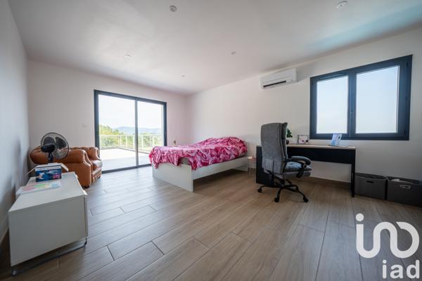 Maison à vendre 4 pièces 150 m² Vals-les-Bains