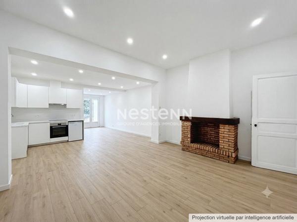 Maison des années 30 à rénover à ANICHE - 2 chambres + 1 possible au RDC - Combles aménageables - Cour + Garage - 95 000 EUROS
