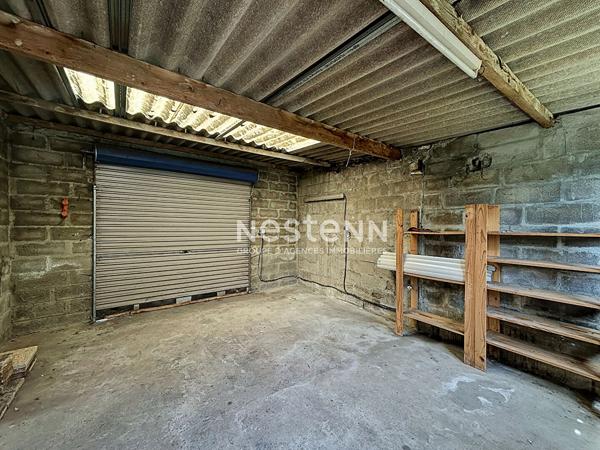 Maison des années 30 à rénover à ANICHE - 2 chambres + 1 possible au RDC - Combles aménageables - Cour + Garage - 95 000 EUROS