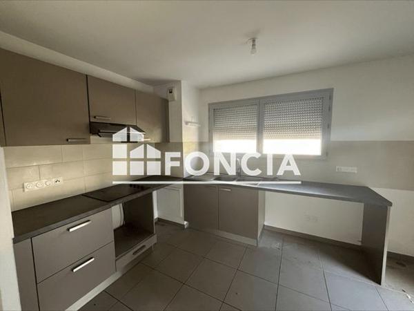 Location Appartement 4 pièces 91.2 m² - 685 RUE DES COMBES Chambery 73000