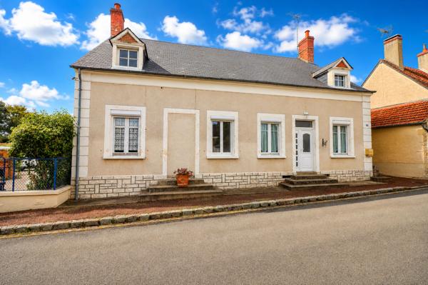 Maison Guérigny, plain pied, 3 chambres, grenier aménageable, terrain, à 15 minutes de NEVERS et proche autoroute