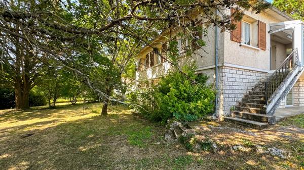 Maison à vendre 8 pièces proche de BERGERAC (24)