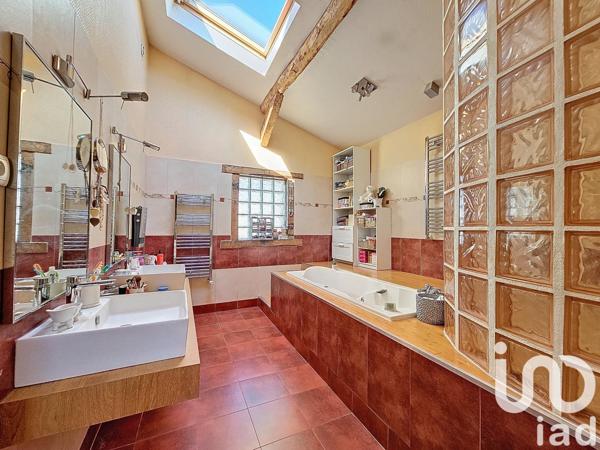 Maison à vendre 10 pièces 277 m² Roussillon