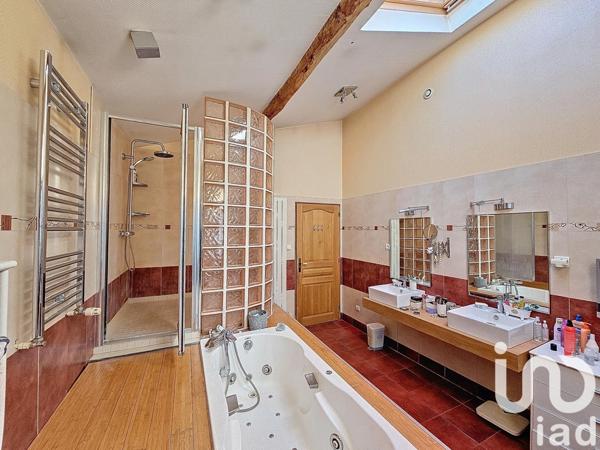 Maison à vendre 10 pièces 277 m² Roussillon