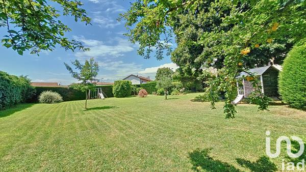 Maison à vendre 10 pièces 277 m² Roussillon