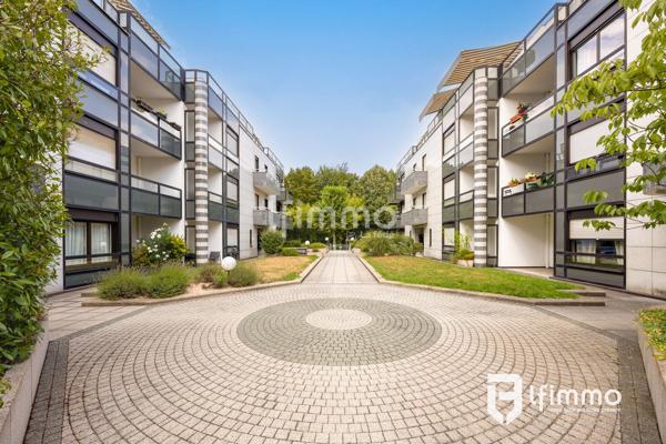 À vendre– Grand appartement lumineux face au parc de l’Orangerie,