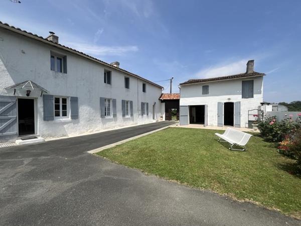 Maison à vendre |  Écoyeux |  7 pièces | 197 m²