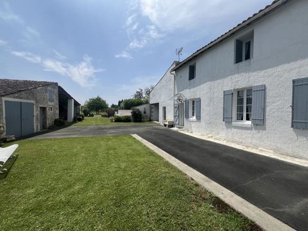 Maison à vendre |  Écoyeux |  7 pièces | 197 m²