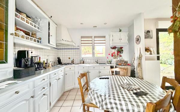 Maison à vendre    5 pièces • 137 m2 Champhol