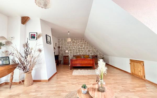 Maison à vendre    5 pièces • 137 m2 Champhol