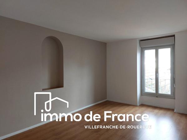 Appartement T3 de 107 m2 en deuxième étage sur le tour de ville