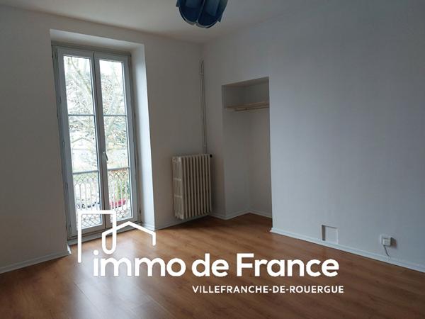 Appartement T3 de 107 m2 en deuxième étage sur le tour de ville