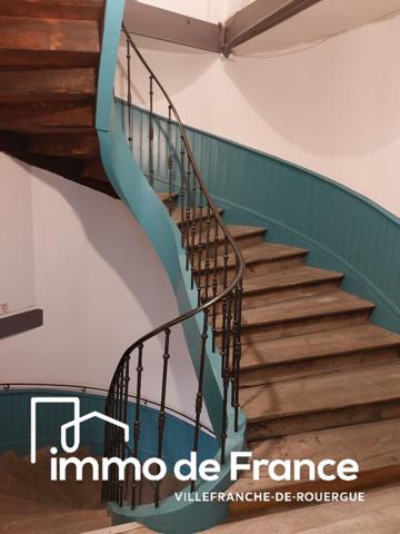 Appartement T3 de 107 m2 en deuxième étage sur le tour de ville